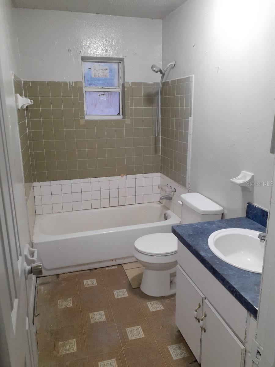 Photo of Listing #O6329498