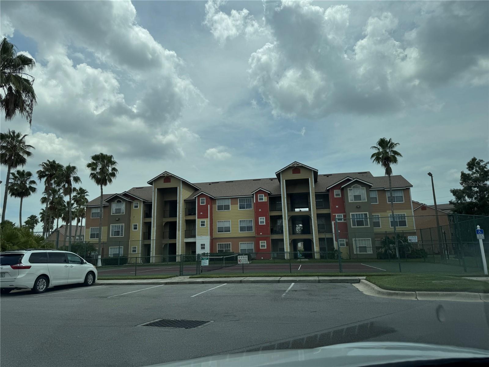 Photo of Listing #O6329685