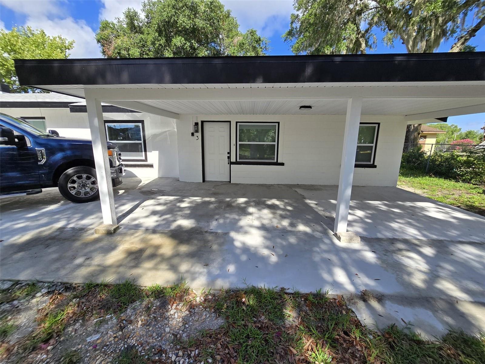 Photo of Listing #O6331766