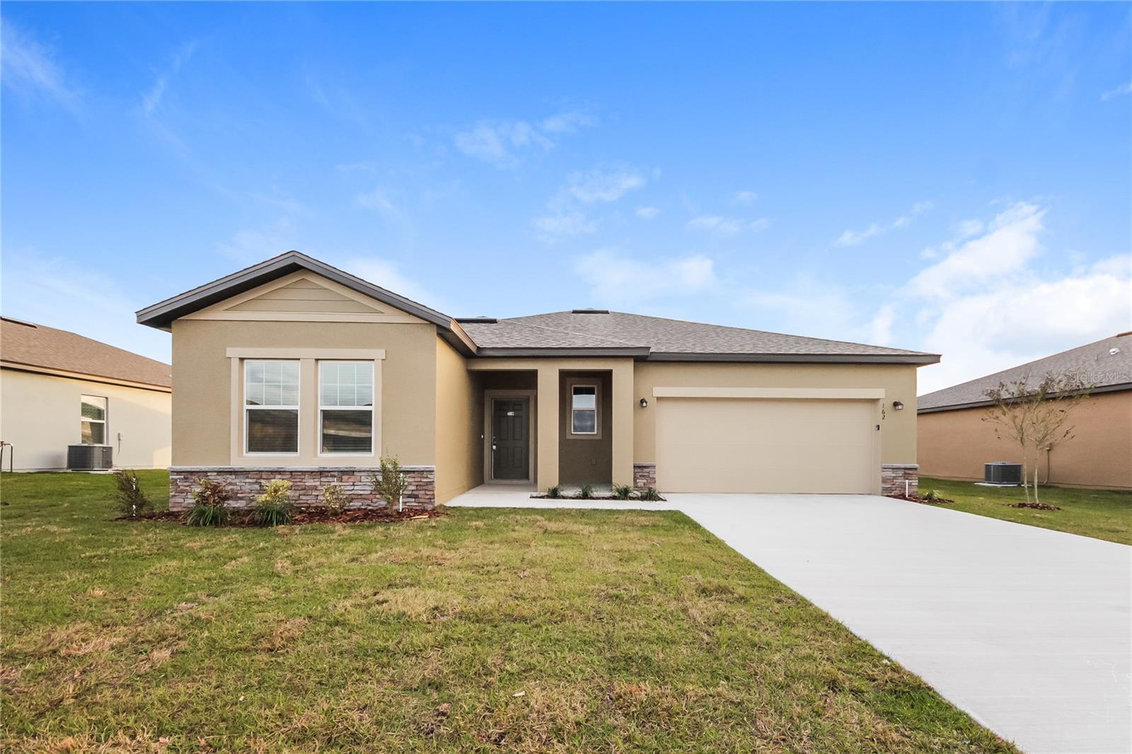 Photo of Listing #O6333084