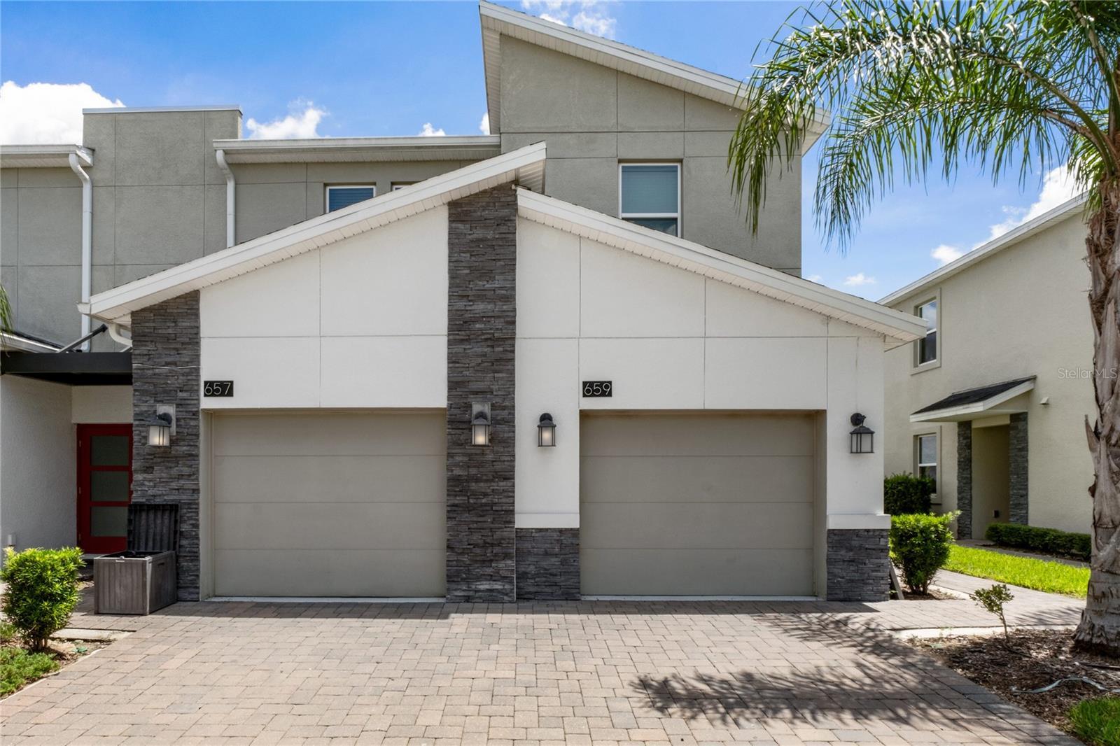 Photo of Listing #O6333100