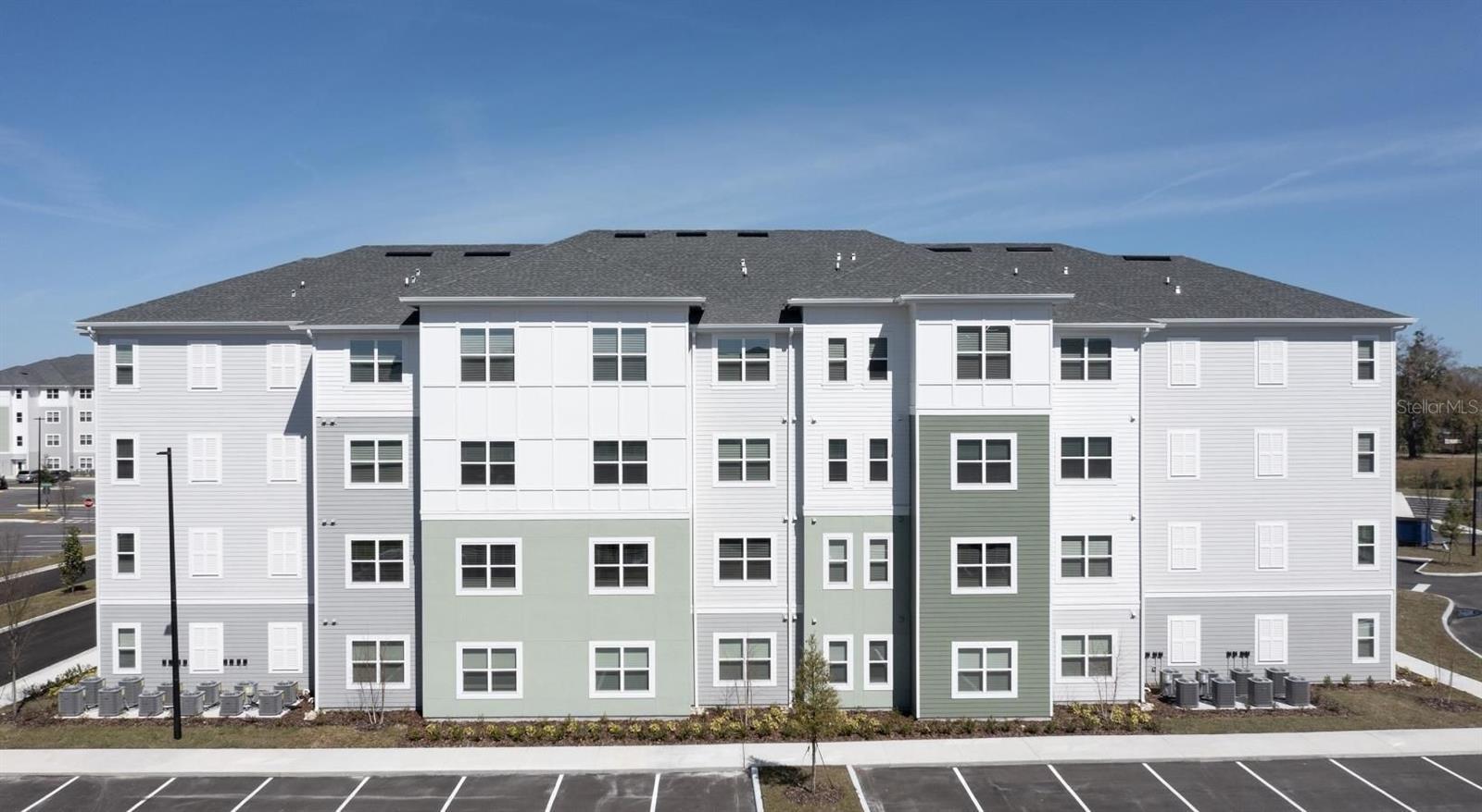 Photo of Listing #O6333648