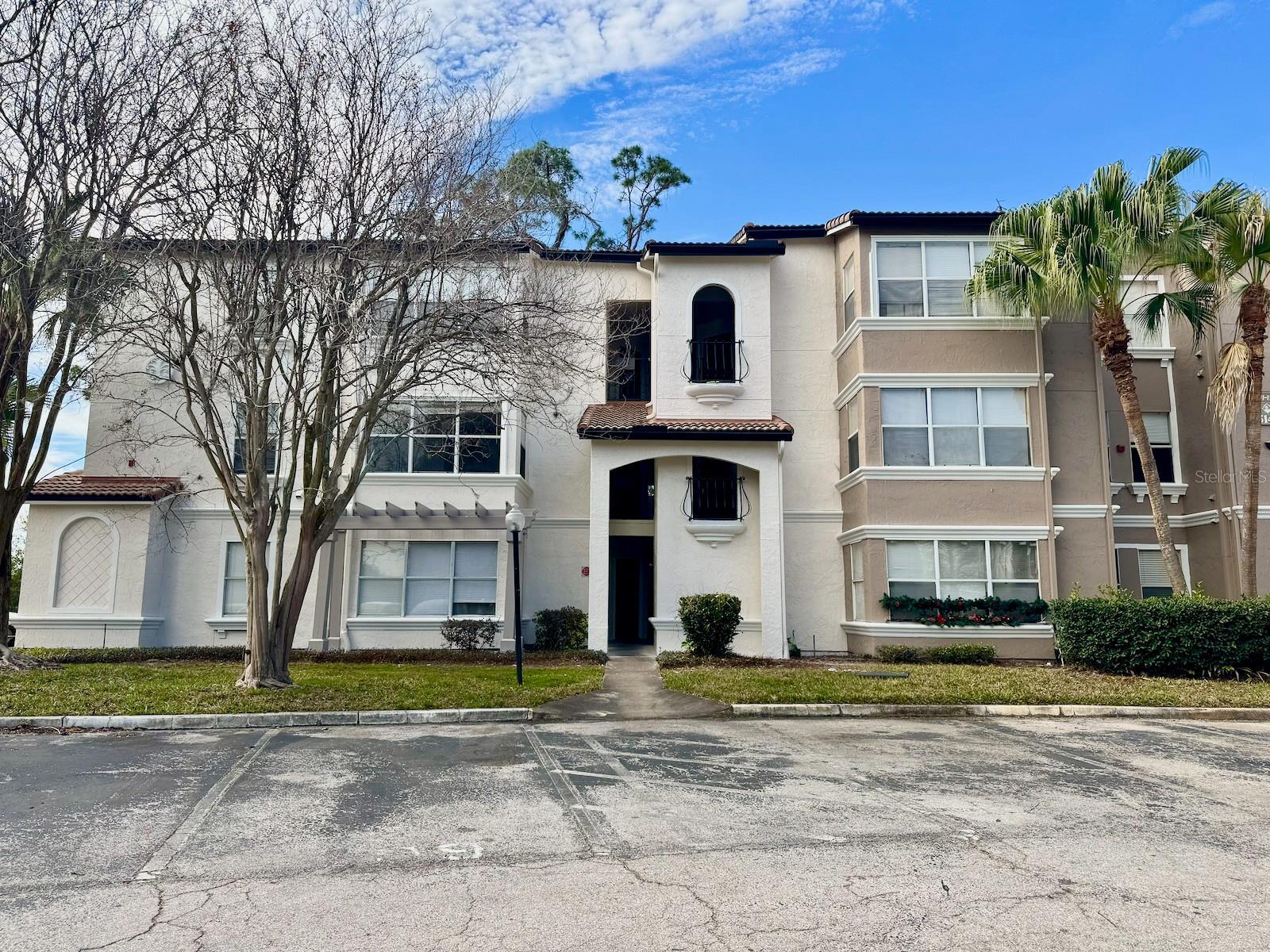 Photo of Listing #O6337297