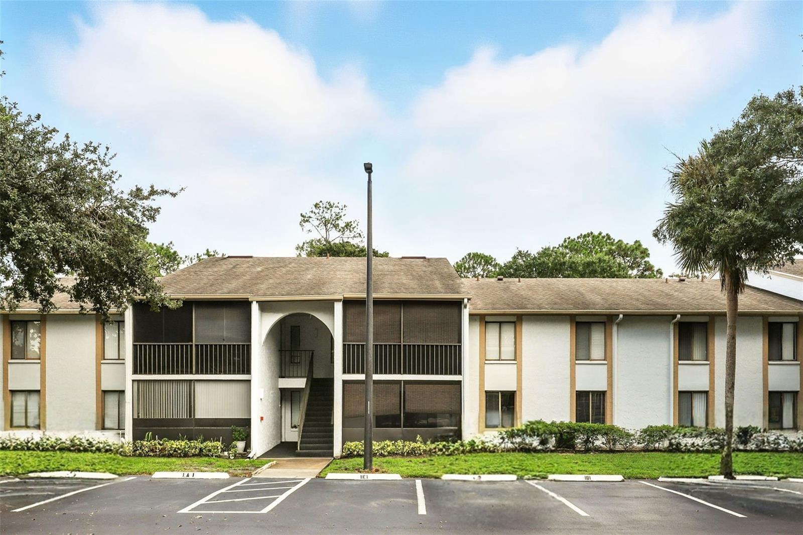 Photo of Listing #O6341629