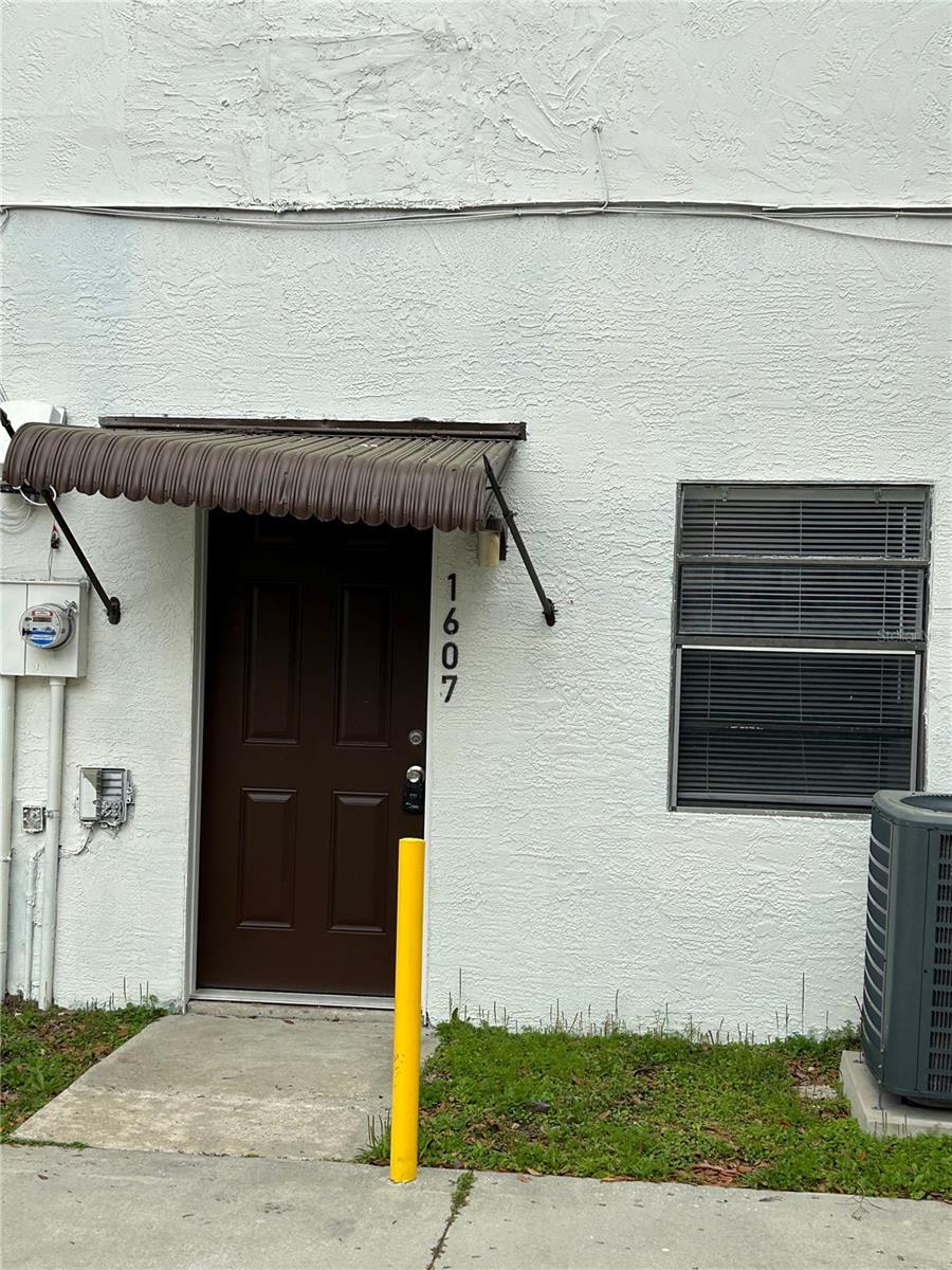 Photo of Listing #O6346712