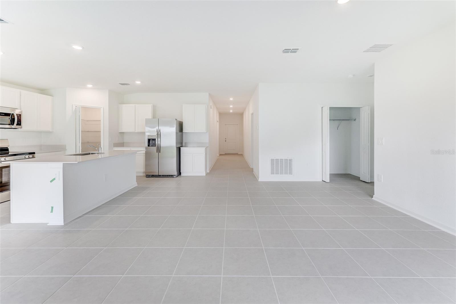 Photo of Listing #O6346877