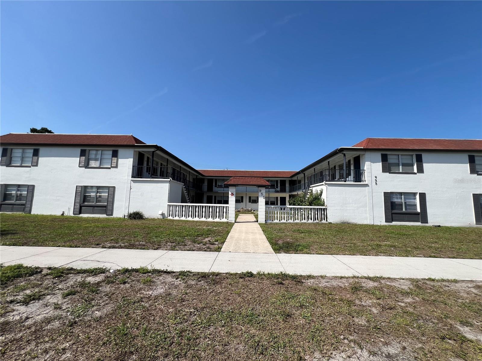 Photo of Listing #O6349685