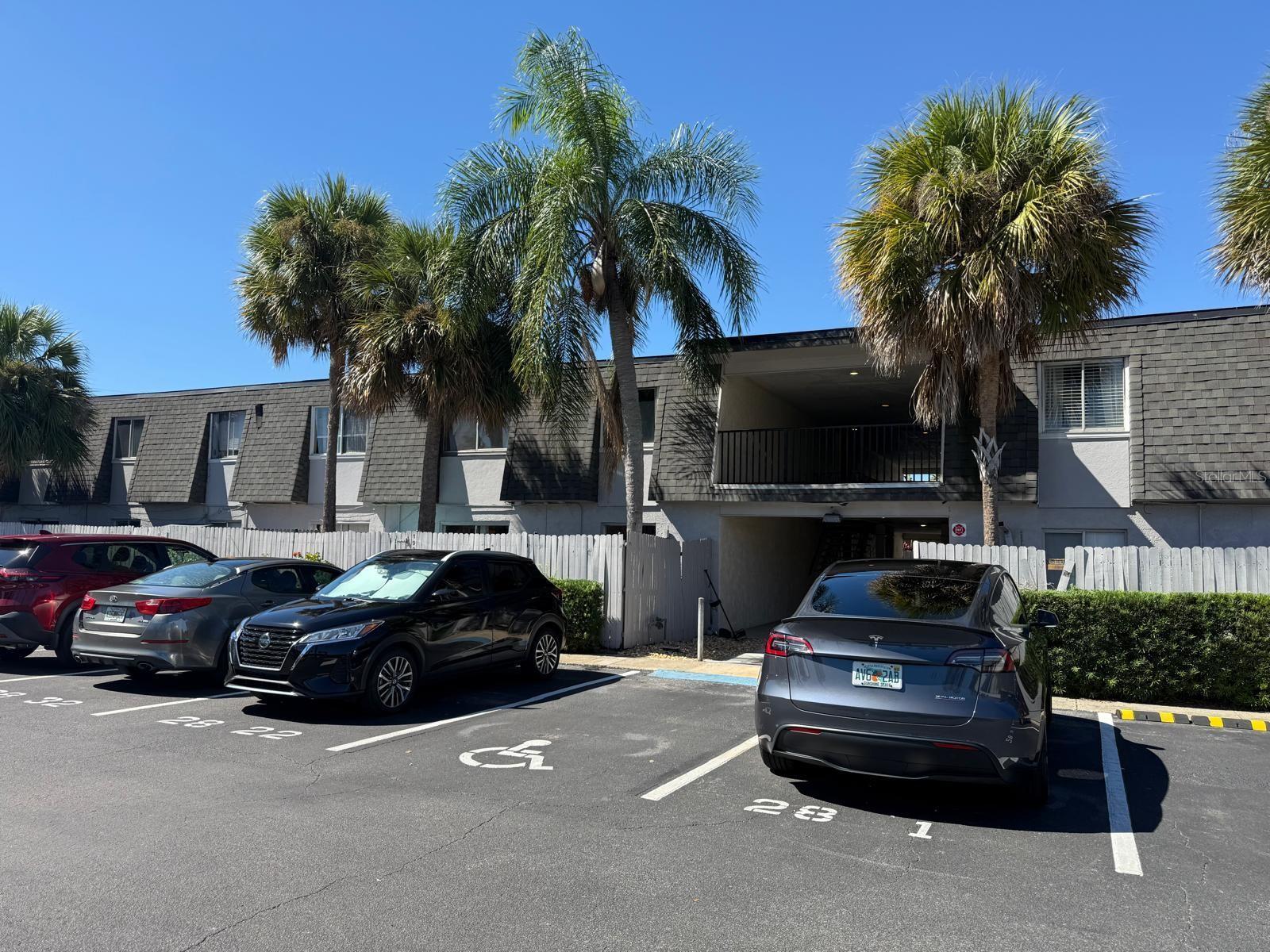 Photo of Listing #O6352112