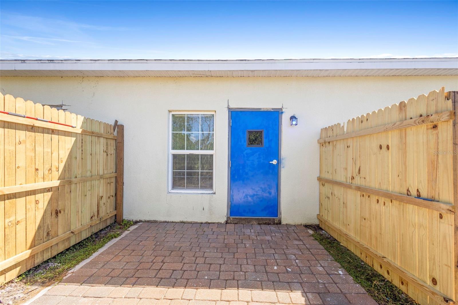 Photo of Listing #O6352725