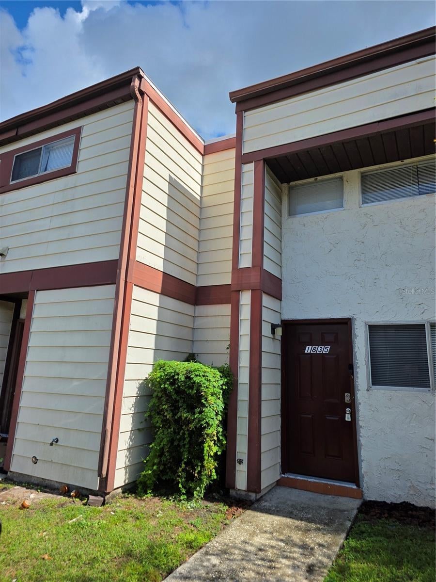 Photo of Listing #O6355541