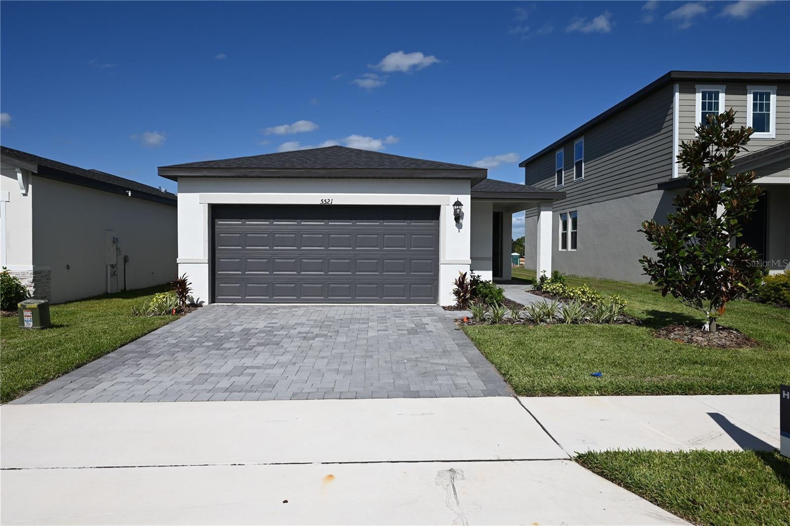 Photo of Listing #O6355850