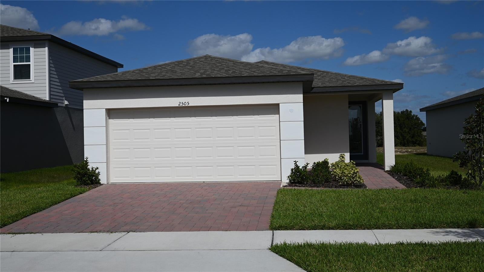 Photo of Listing #O6355878