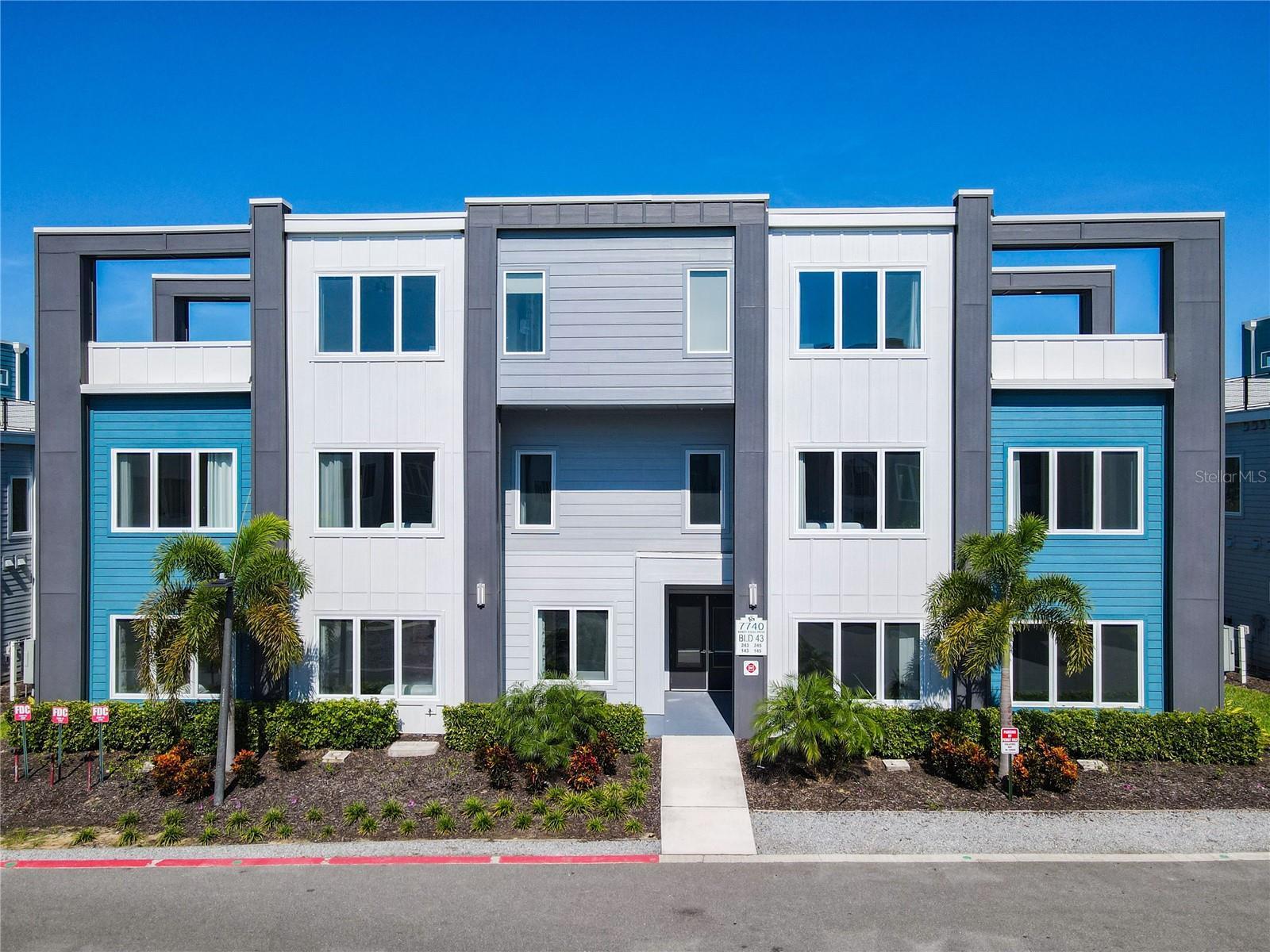 Photo of Listing #O6355937