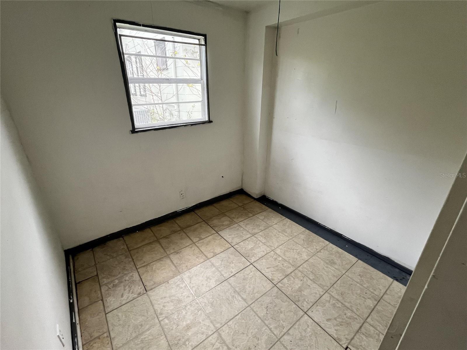 Photo of Listing #O6356295