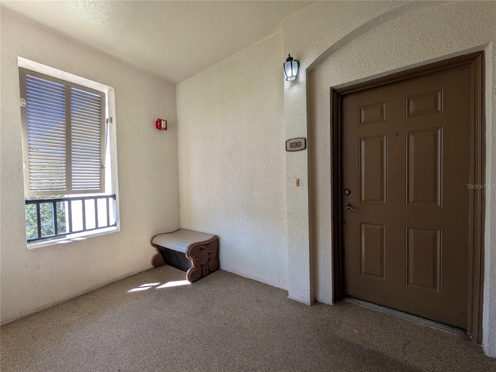 8156 Boat Hook Loop 303, WINDERMERE