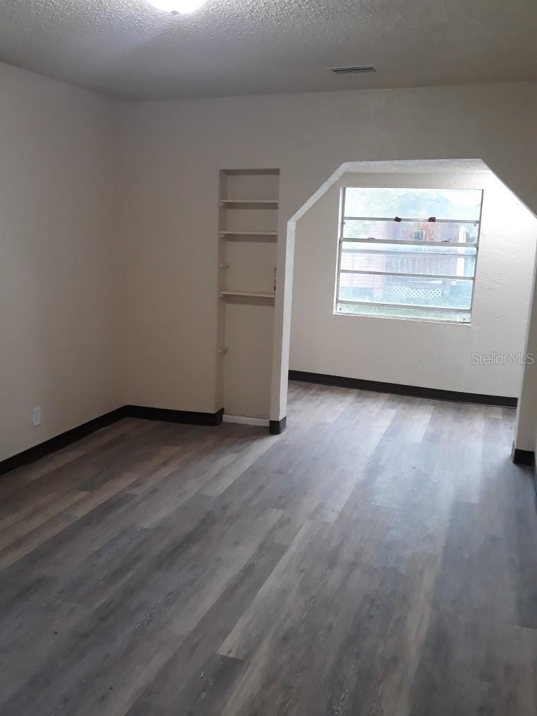 Photo of Listing #O6359194