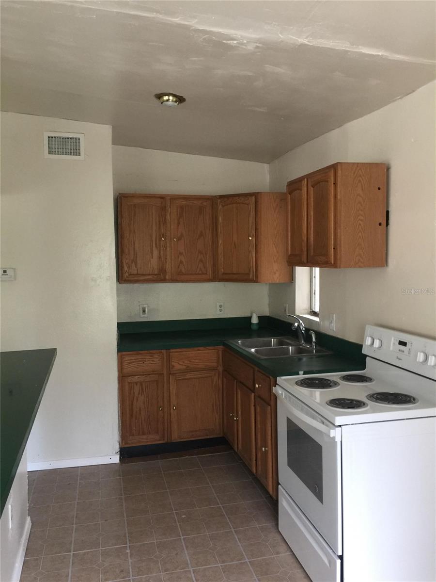 Photo of Listing #O6359204