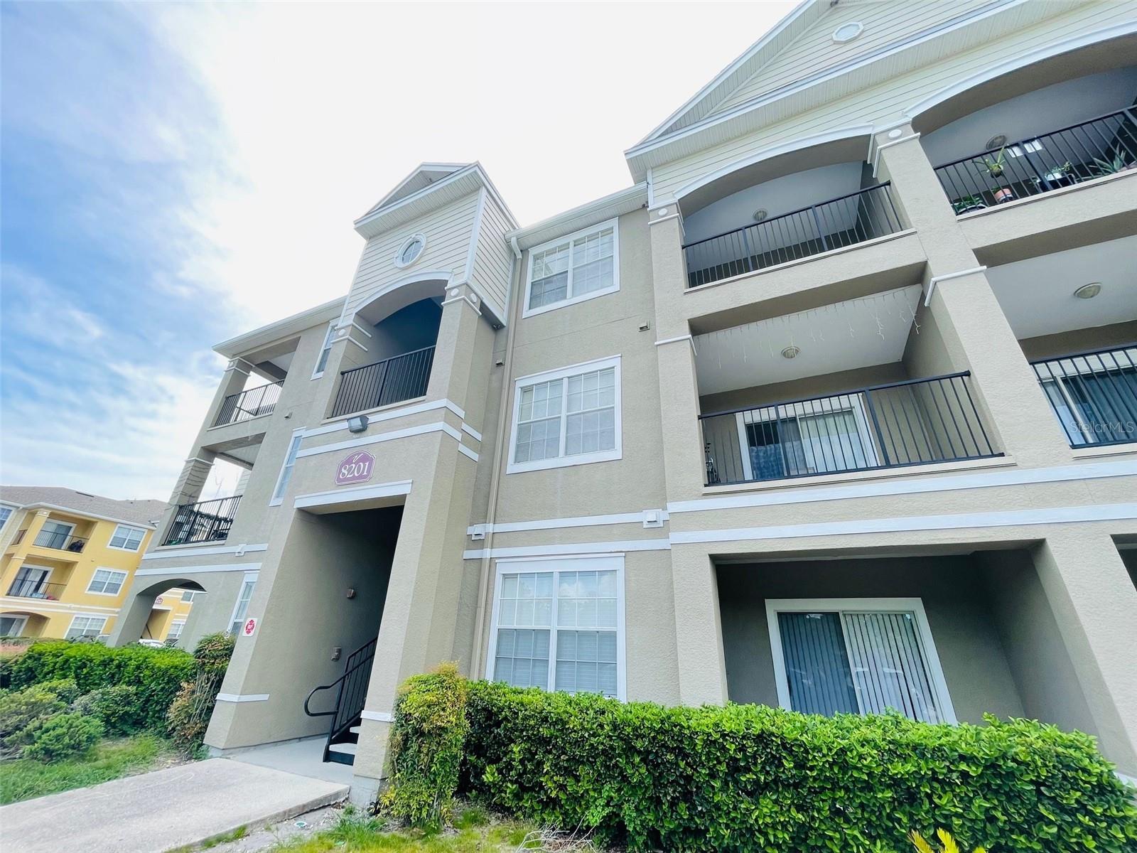 Photo of Listing #O6360332