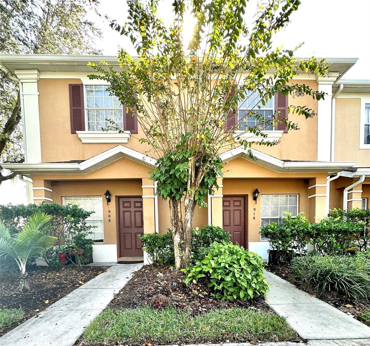 Photo of Listing #O6360899