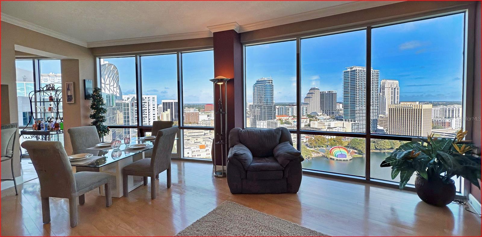 Photo of Listing #O6360910