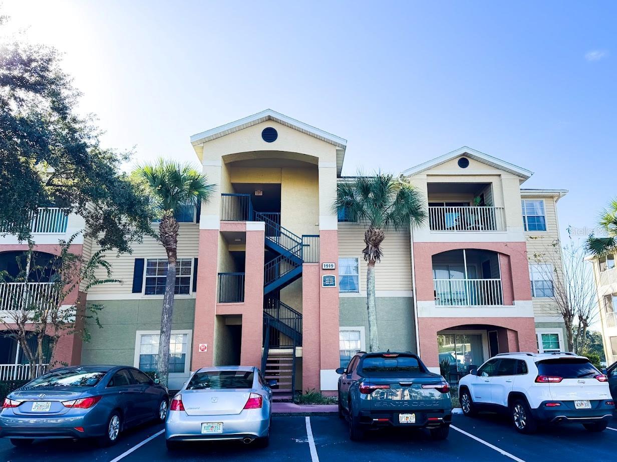 Photo of Listing #O6365934