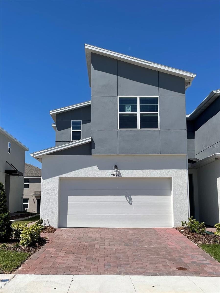 Photo of Listing #O6366053