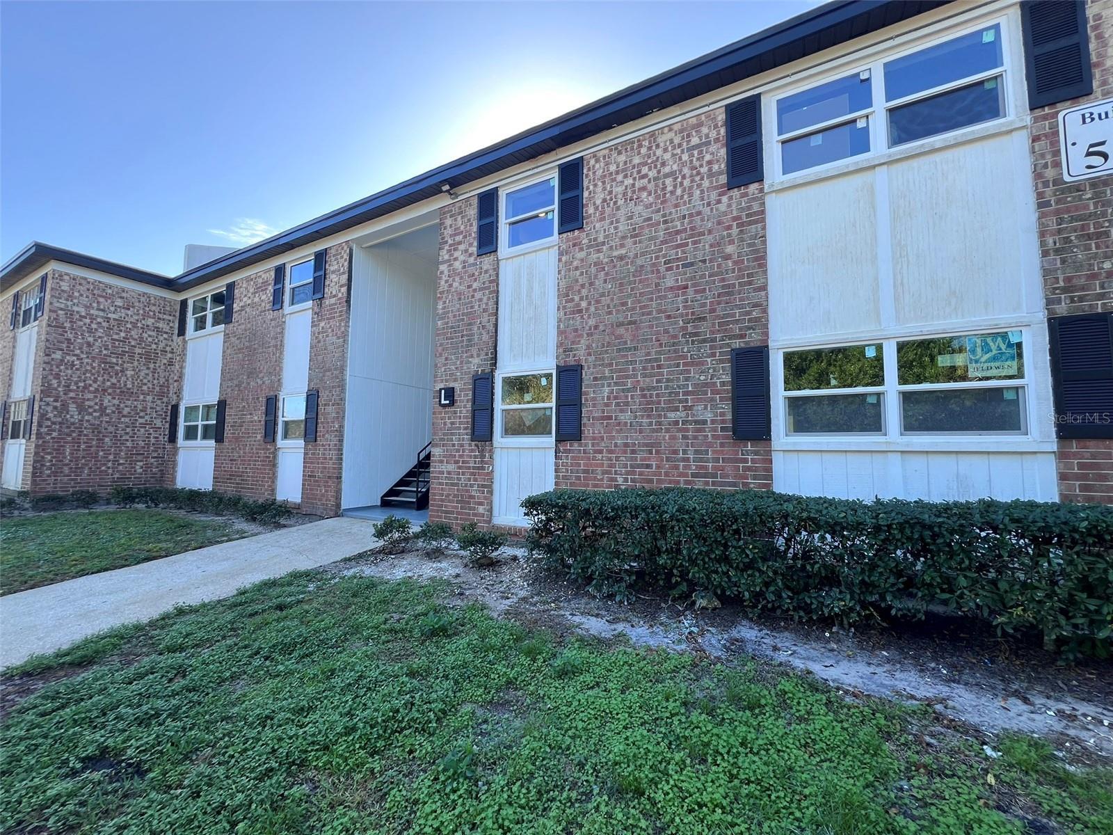 Photo of Listing #O6366294