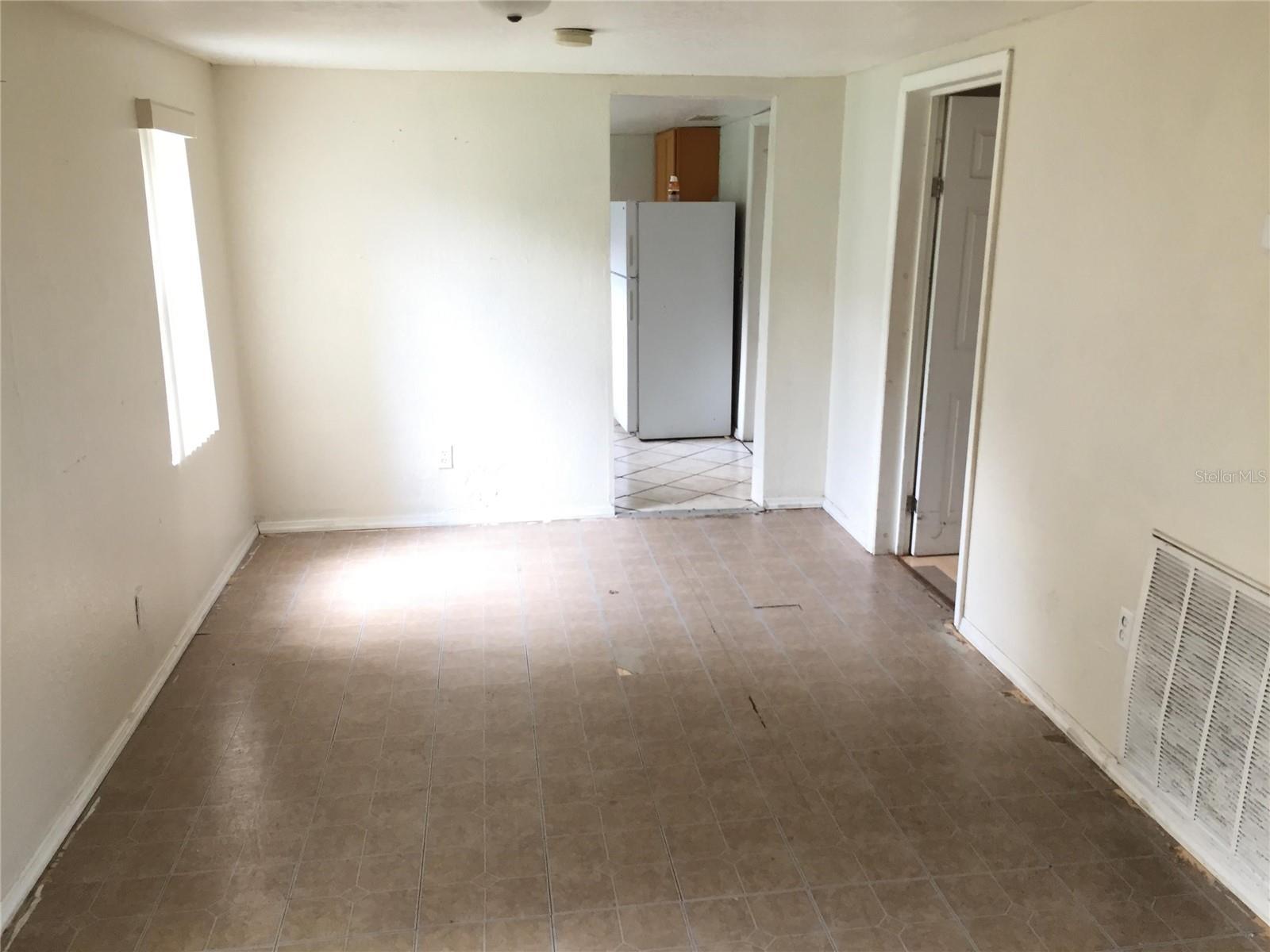 Photo of Listing #O6366335