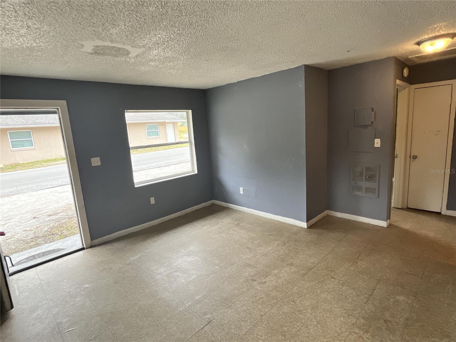 Photo of Listing #O6366347