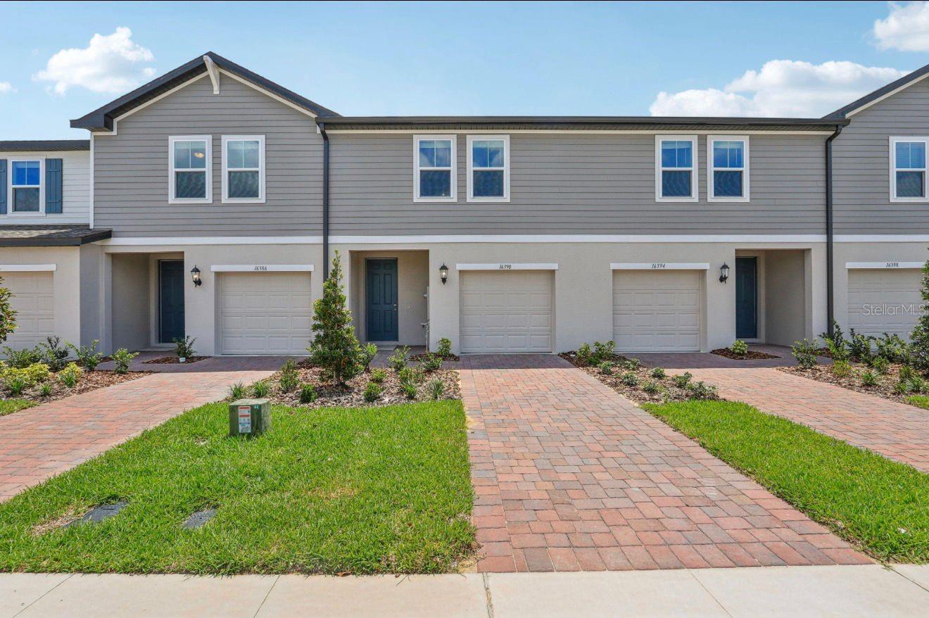 Photo of Listing #O6366451