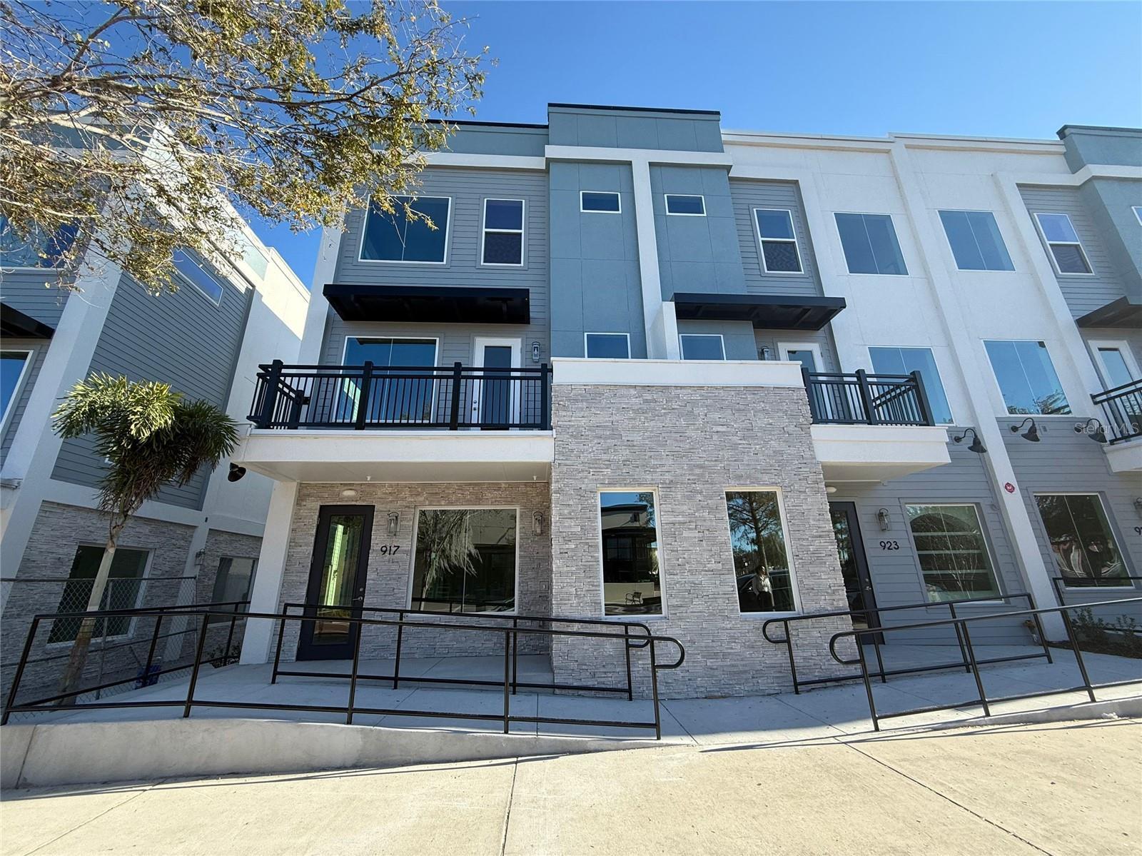 Photo of Listing #O6367284