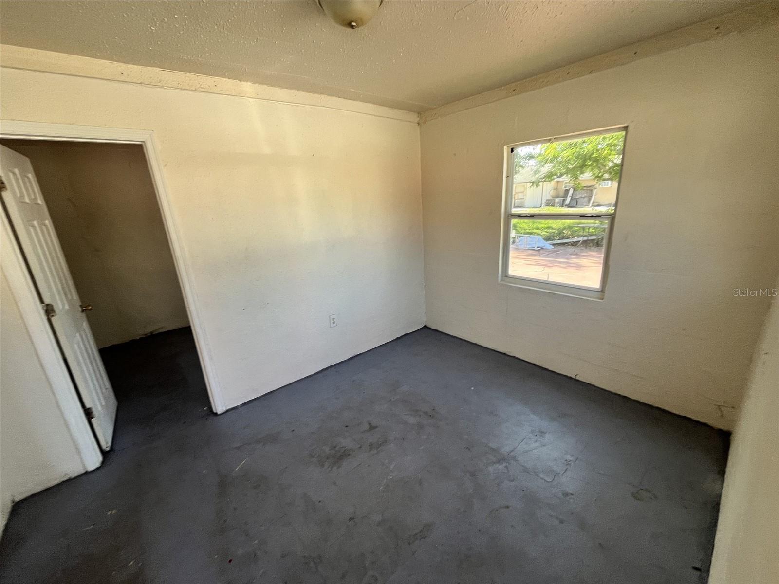 Photo of Listing #O6368213