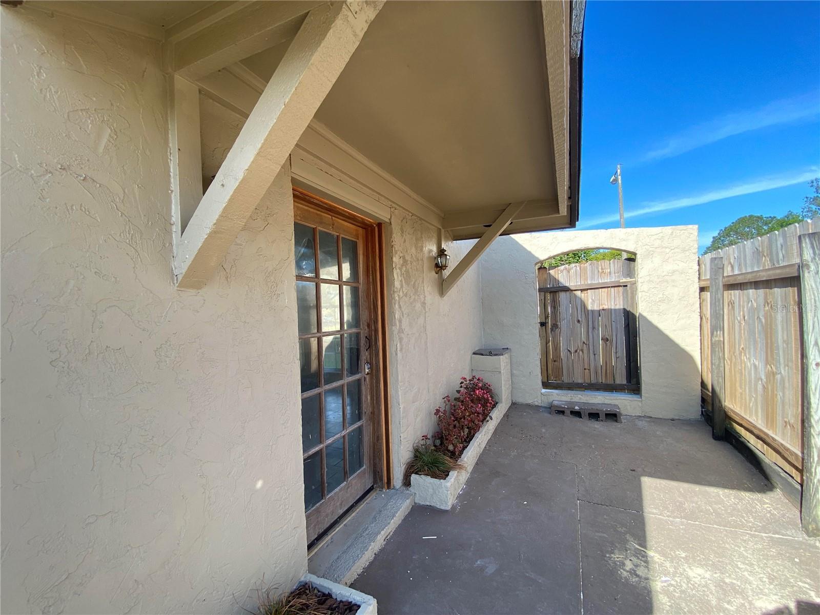 Photo of Listing #O6369770