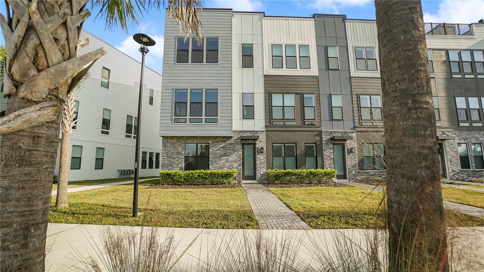 Photo of Listing #O6372720