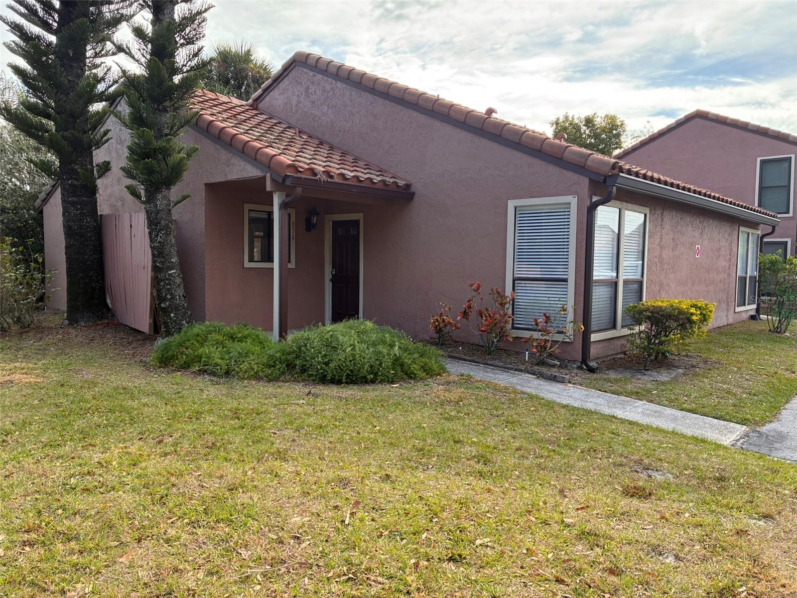 Photo of Listing #O6376073