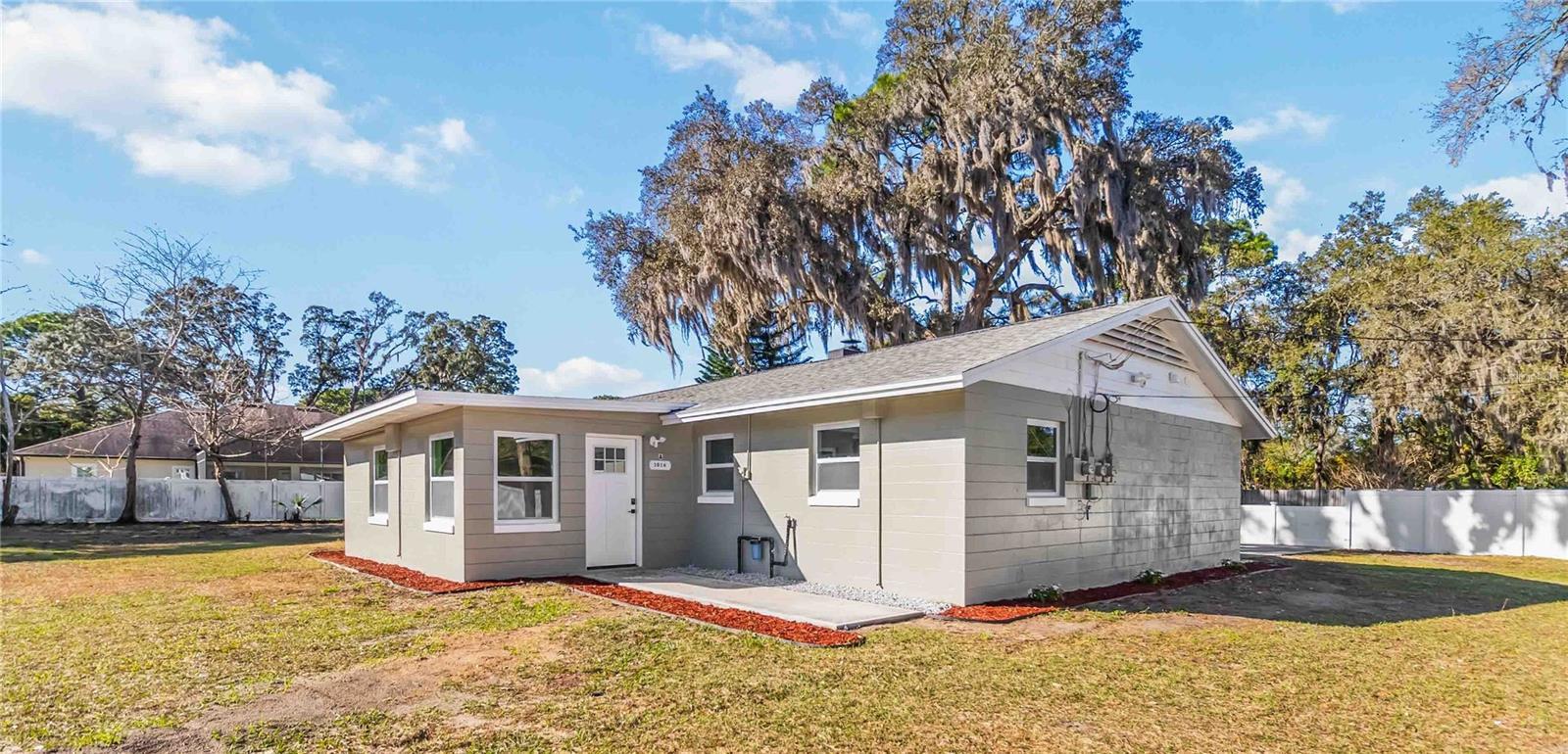 Photo of Listing #O6377857