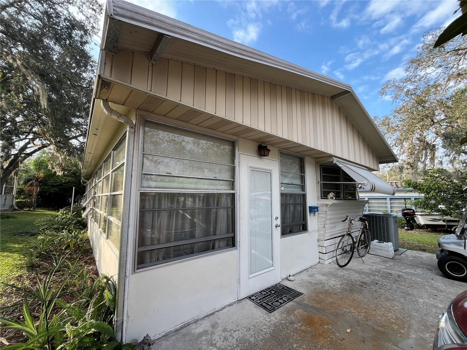 Photo of Listing #P4932824