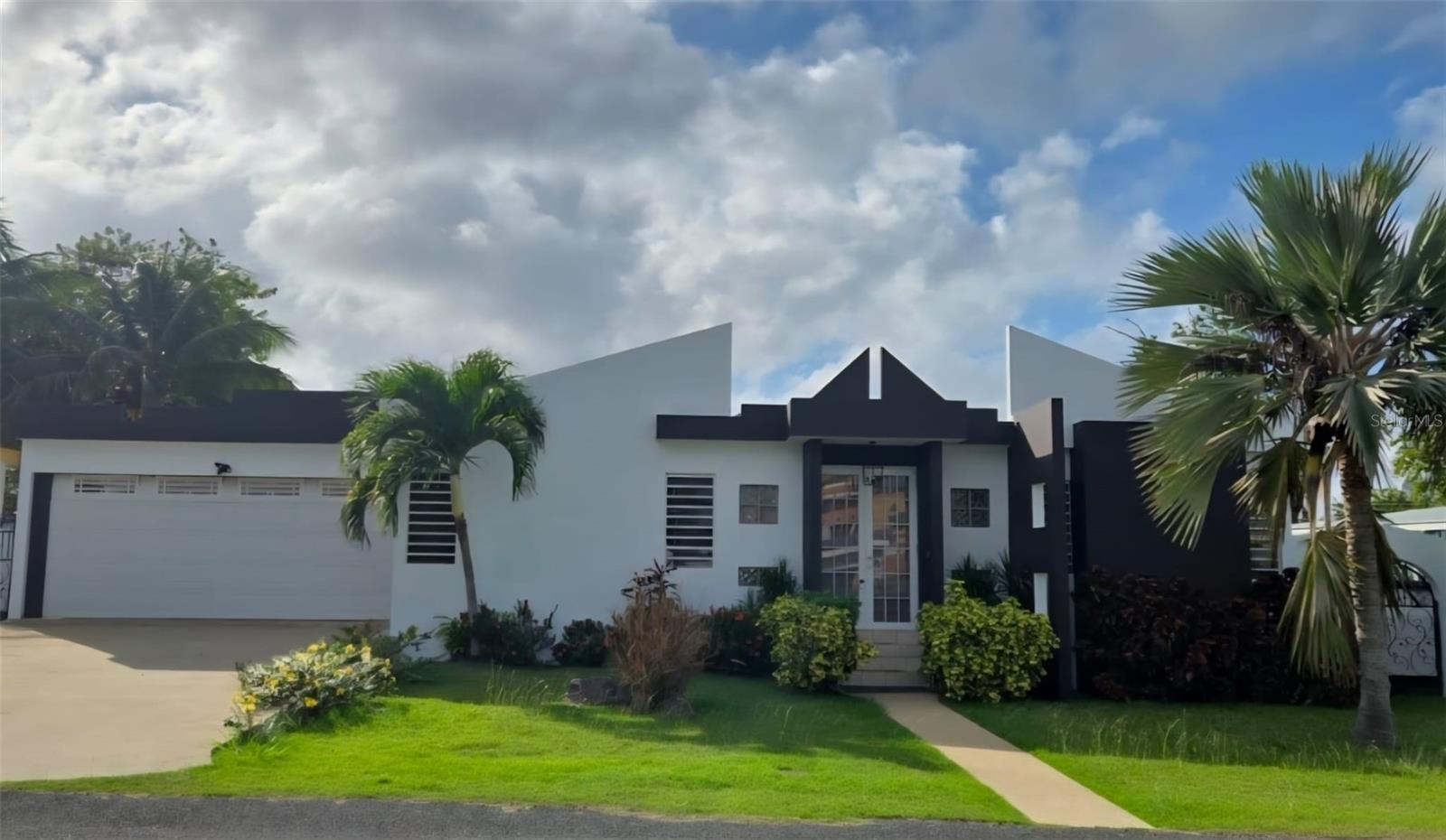 Photo of Listing #PR9110269