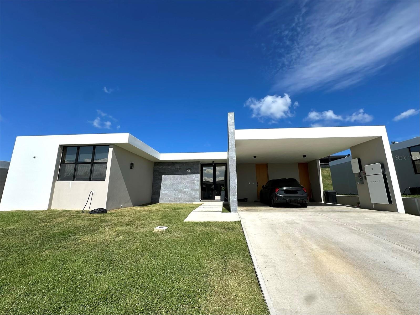 Photo of Listing #PR9118630