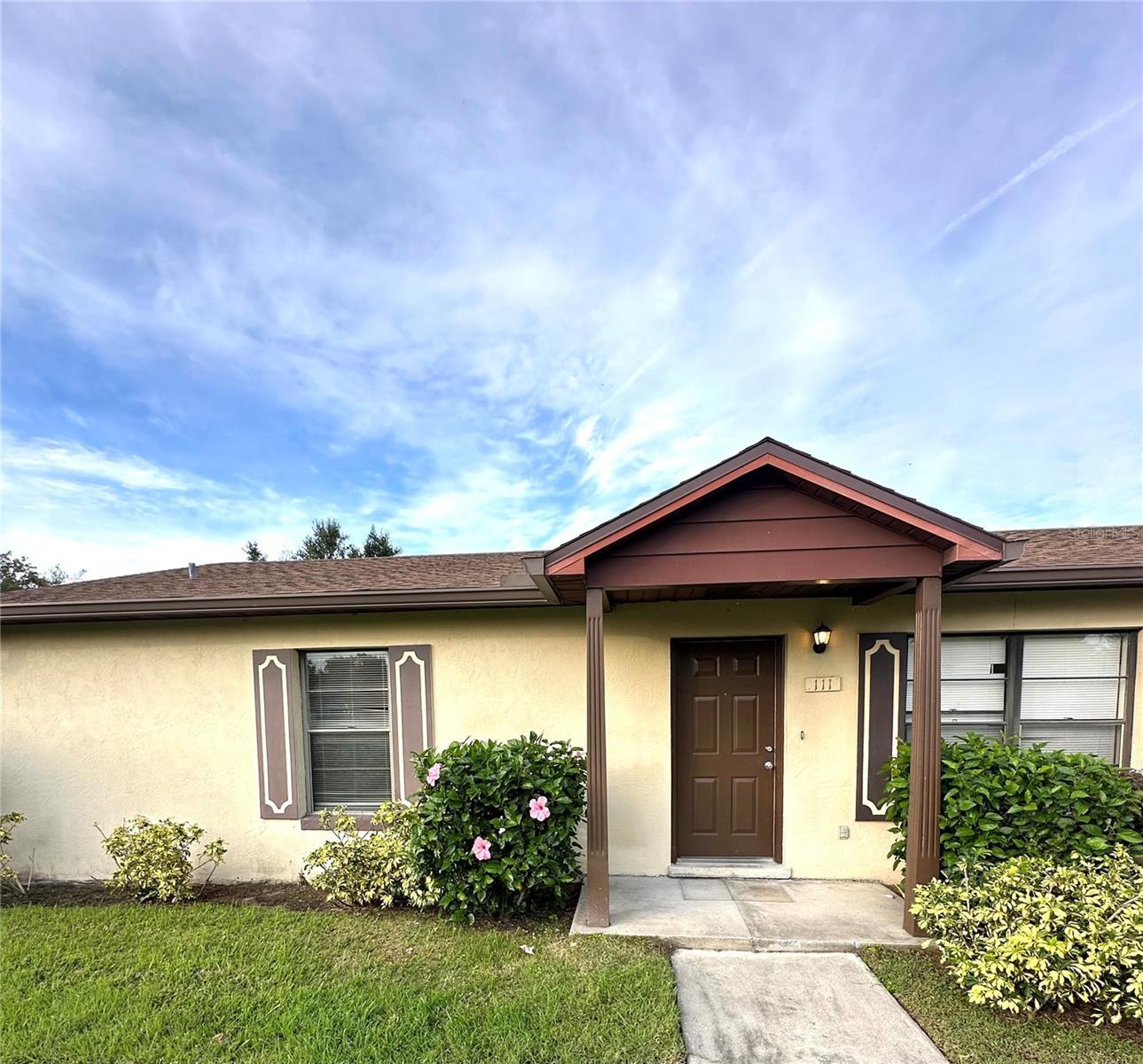 Photo of Listing #R4909103