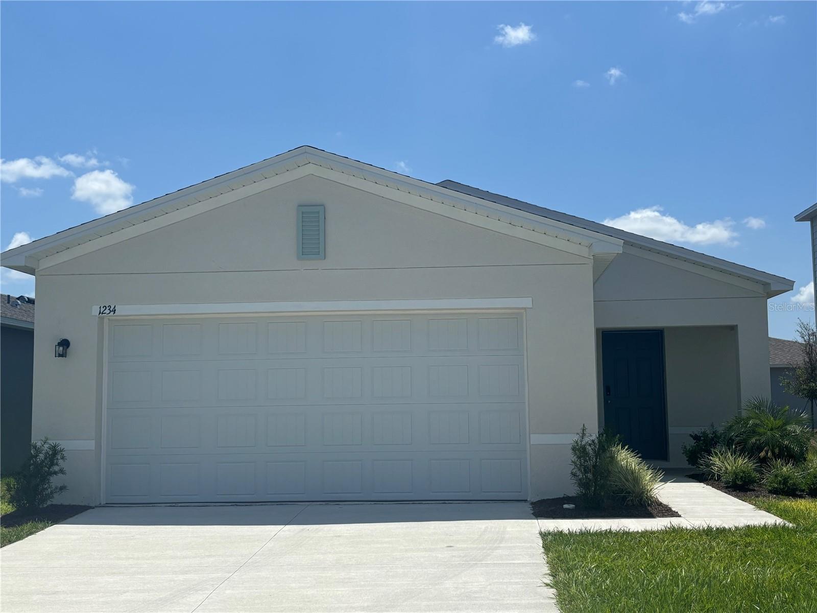 Photo of Listing #R4909268