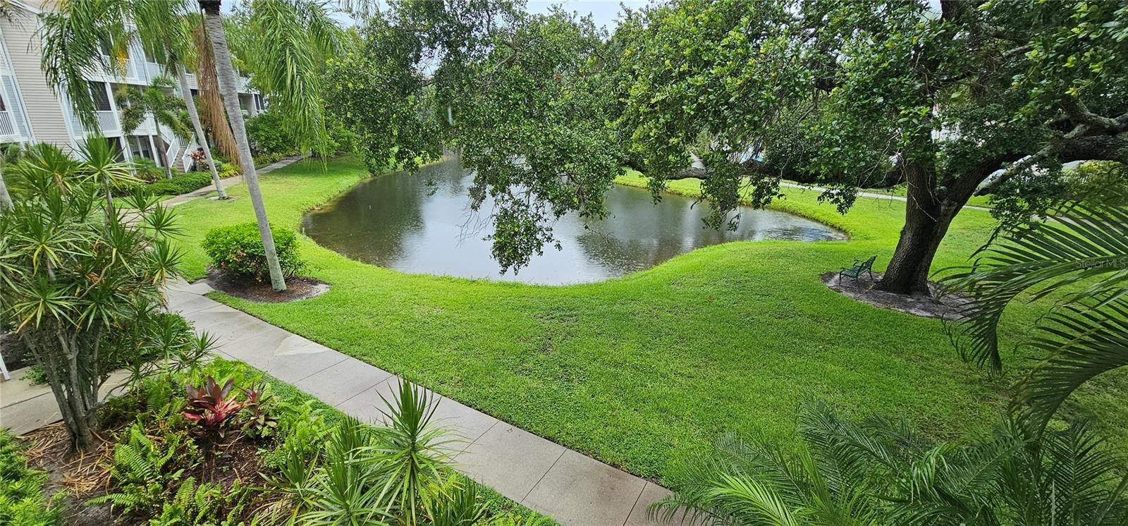 Photo of Listing #R4909526