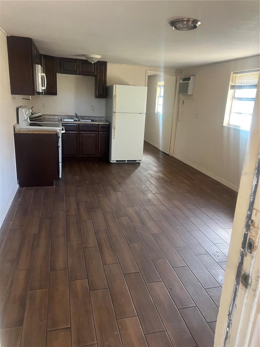 Photo of Listing #R4910540