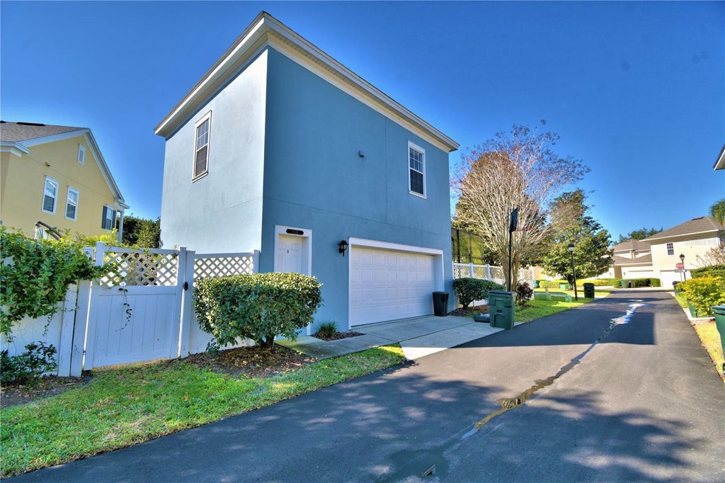 1111 Oscar Square B, CELEBRATION