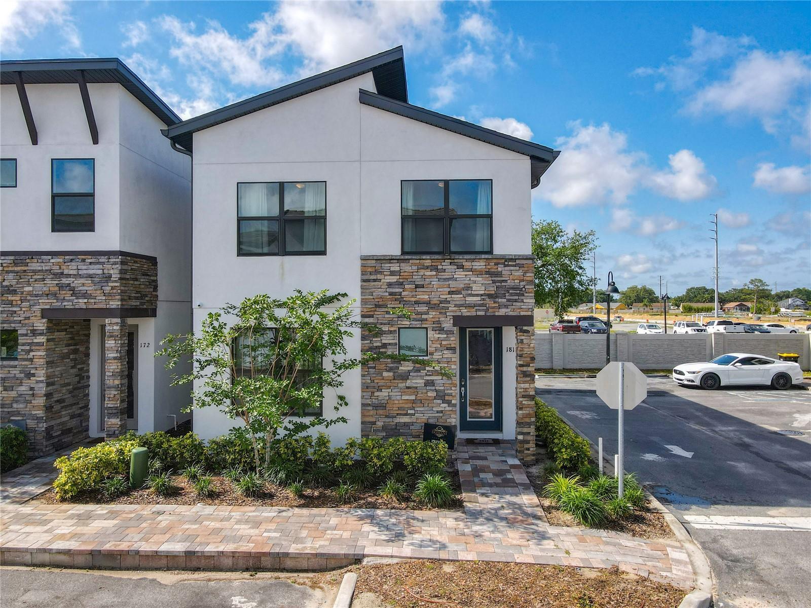 Photo of Listing #S5140174