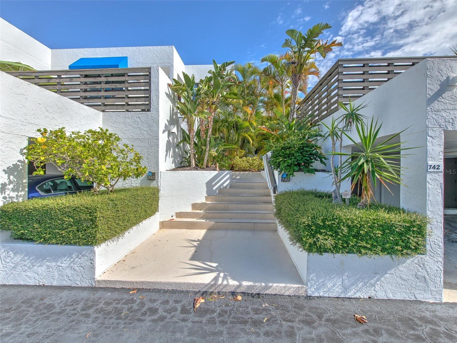 Photo of Listing #T3415401