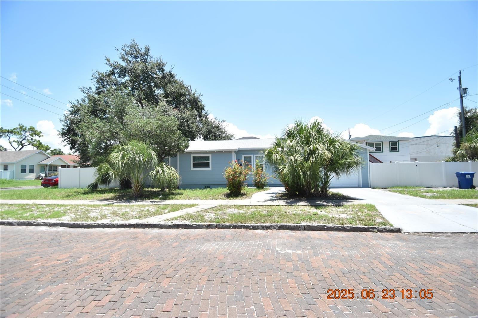 Photo of Listing #TB8400415
