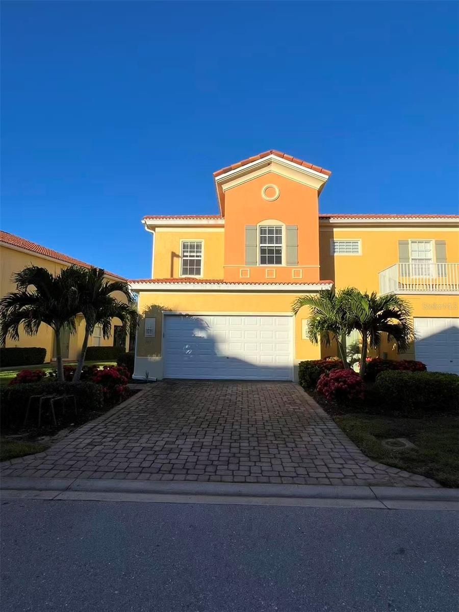 Photo of Listing #TB8438255