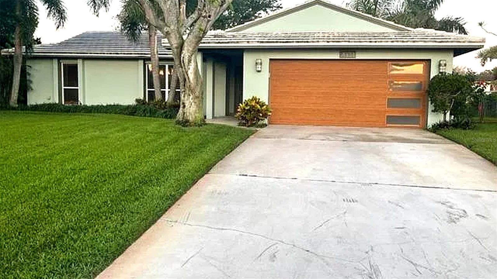 Photo of Listing #TB8464551