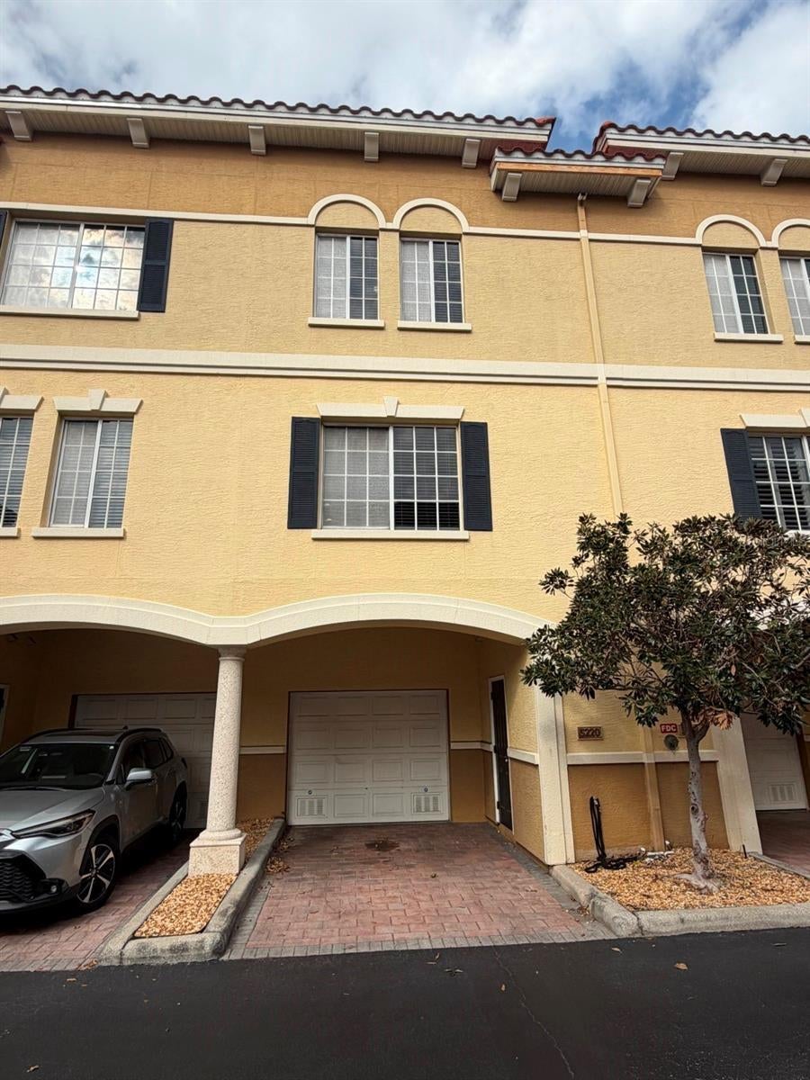 Photo of Listing #TB8464908